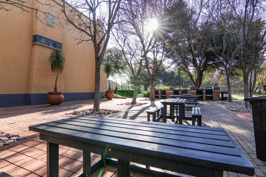 2 Bedroom Property for Sale in Eco Park Gauteng