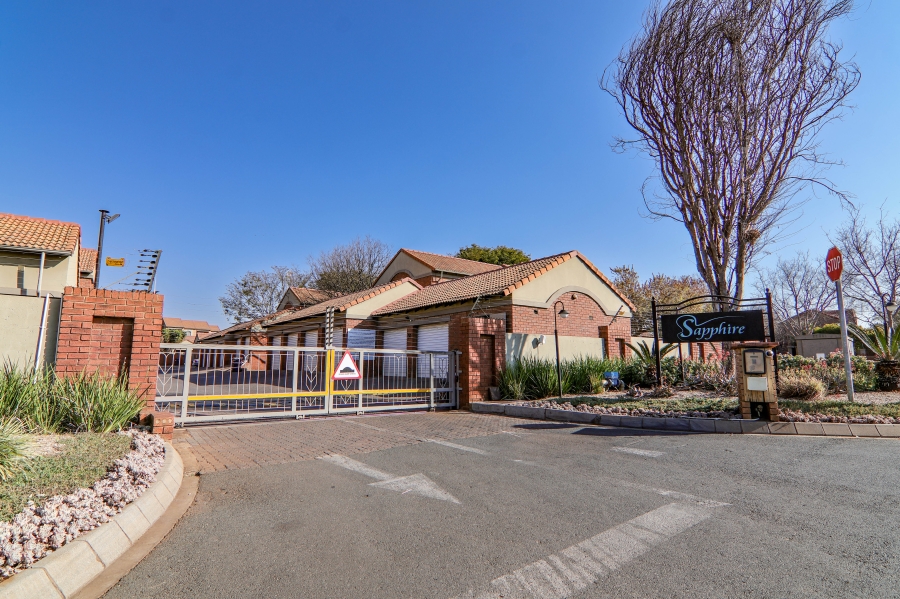 2 Bedroom Property for Sale in Eco Park Gauteng