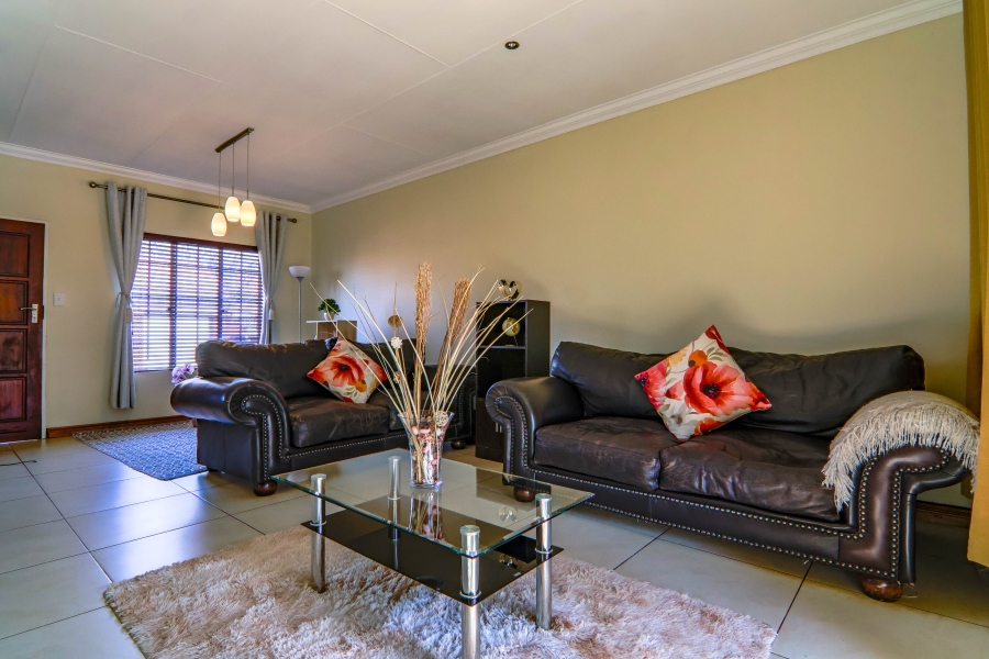 2 Bedroom Property for Sale in Eco Park Gauteng