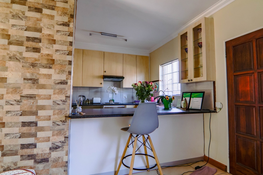 2 Bedroom Property for Sale in Eco Park Gauteng