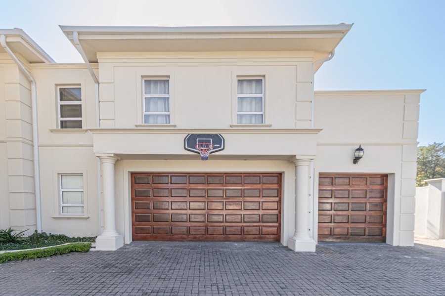 To Let 4 Bedroom Property for Rent in Bryanston Gauteng