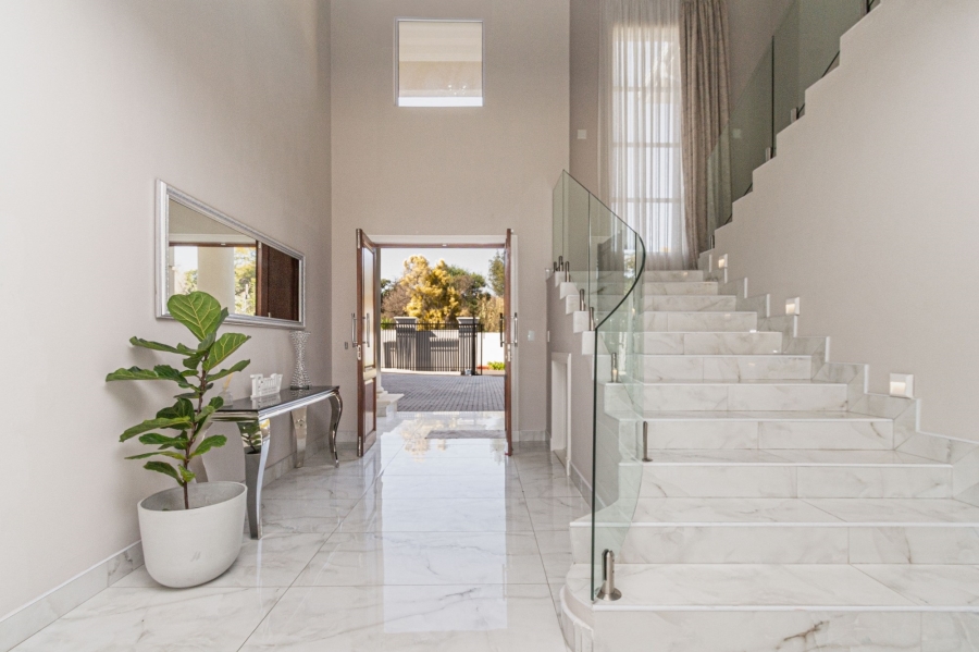 To Let 4 Bedroom Property for Rent in Bryanston Gauteng