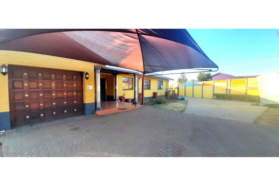 To Let 3 Bedroom Property for Rent in Kwaggasrand Gauteng