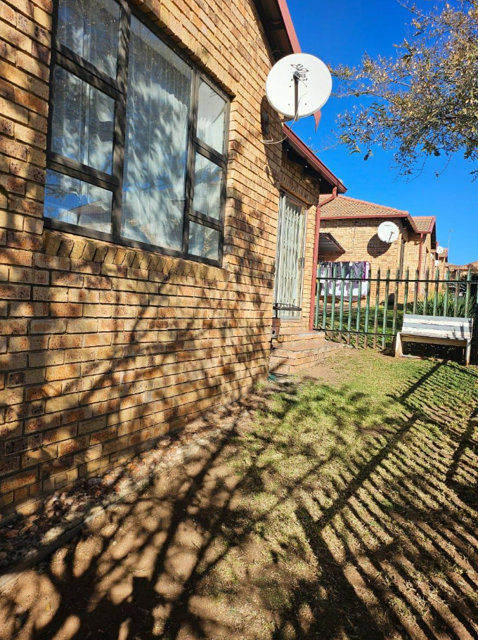 2 Bedroom Property for Sale in South Crest Gauteng