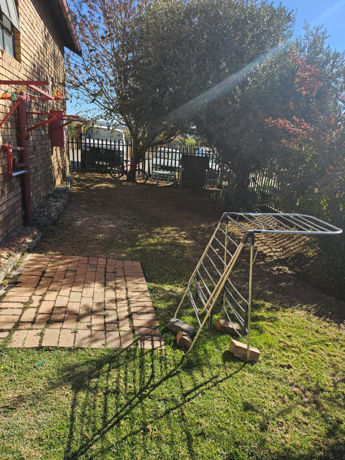 2 Bedroom Property for Sale in South Crest Gauteng