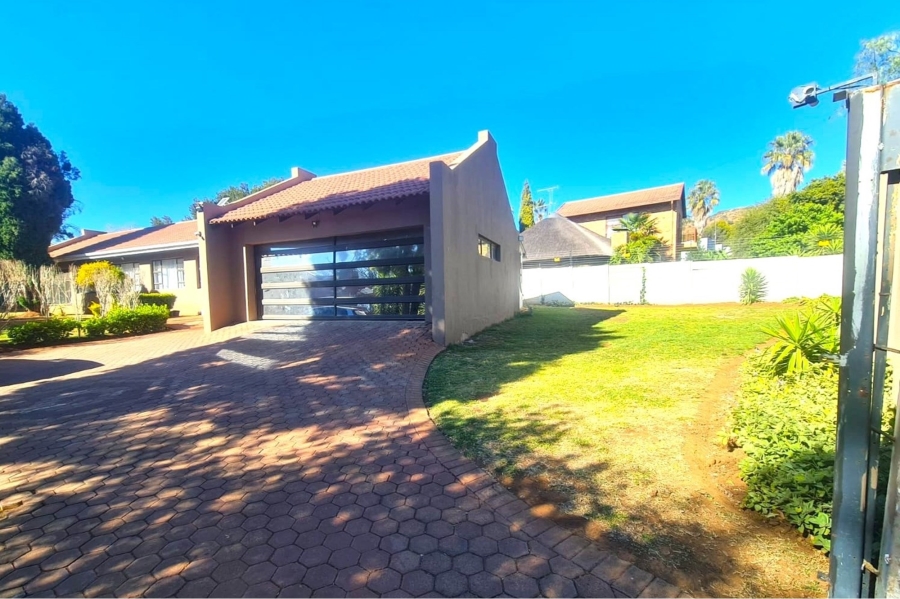3 Bedroom Property for Sale in Strubensvallei Gauteng