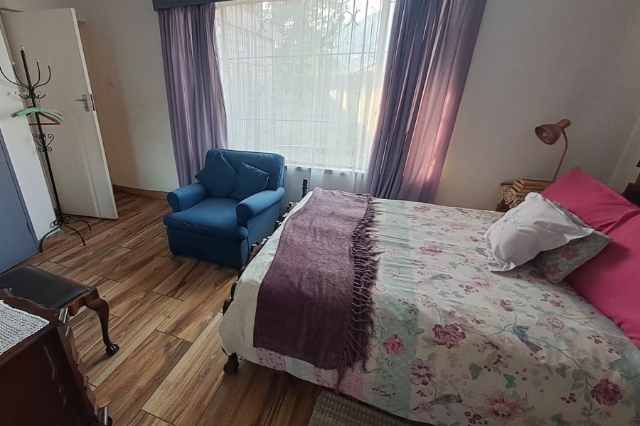 4 Bedroom Property for Sale in Mondeor Gauteng
