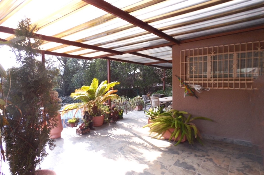 4 Bedroom Property for Sale in Mondeor Gauteng
