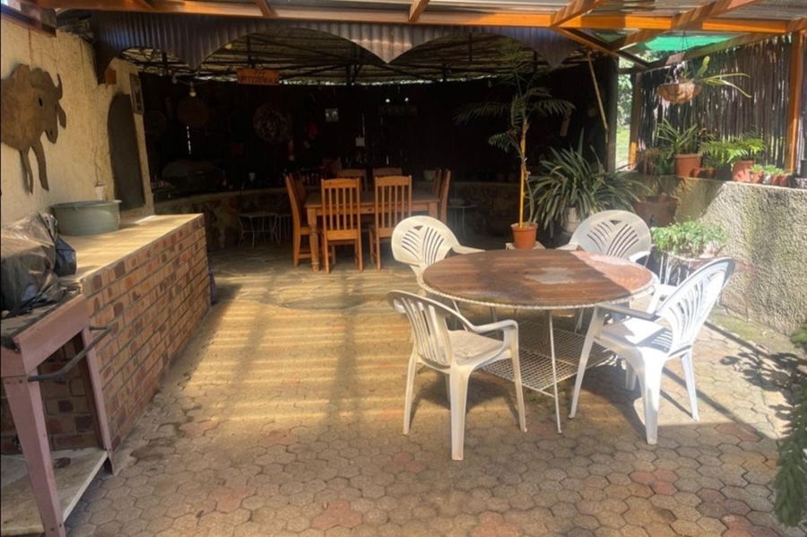 4 Bedroom Property for Sale in Mondeor Gauteng