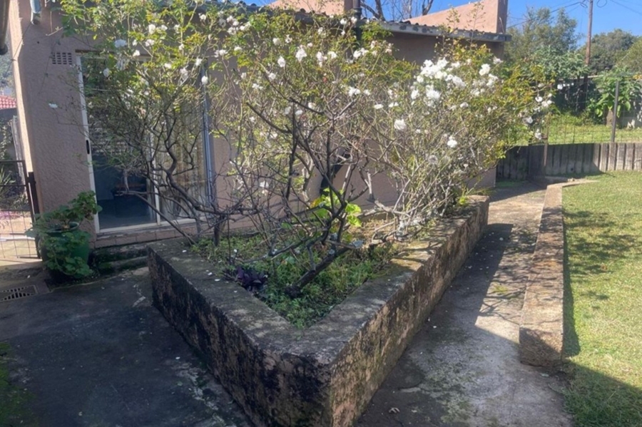 4 Bedroom Property for Sale in Mondeor Gauteng