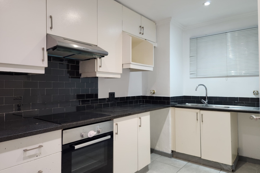 3 Bedroom Property for Sale in Strathavon Gauteng
