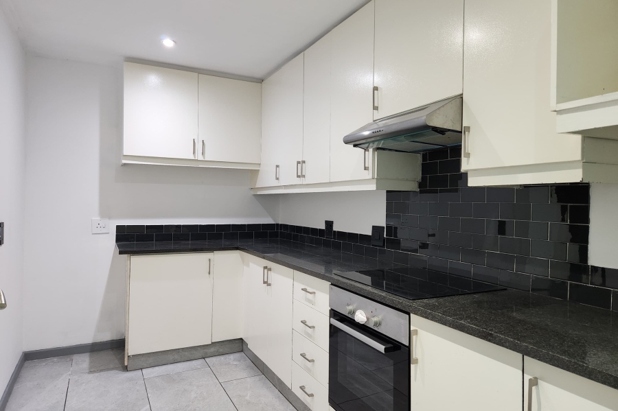 3 Bedroom Property for Sale in Strathavon Gauteng