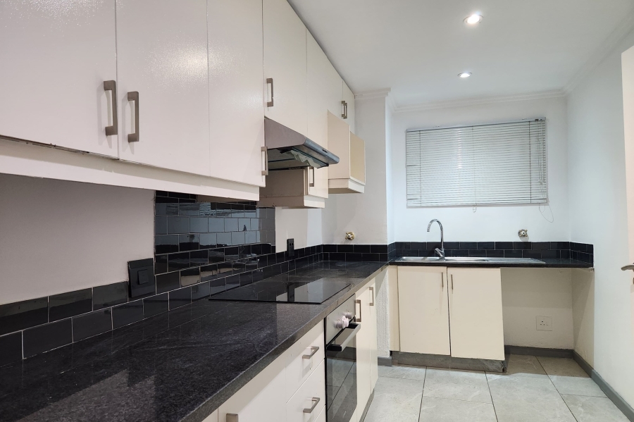 3 Bedroom Property for Sale in Strathavon Gauteng