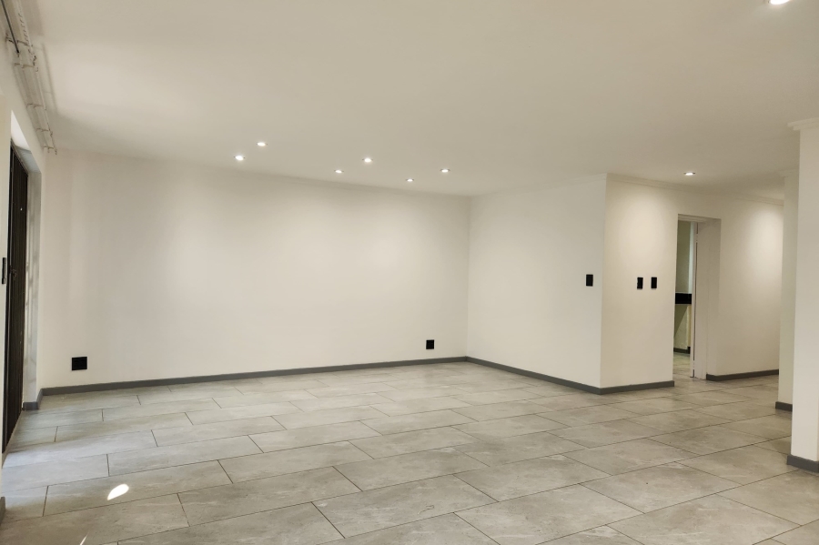 3 Bedroom Property for Sale in Strathavon Gauteng