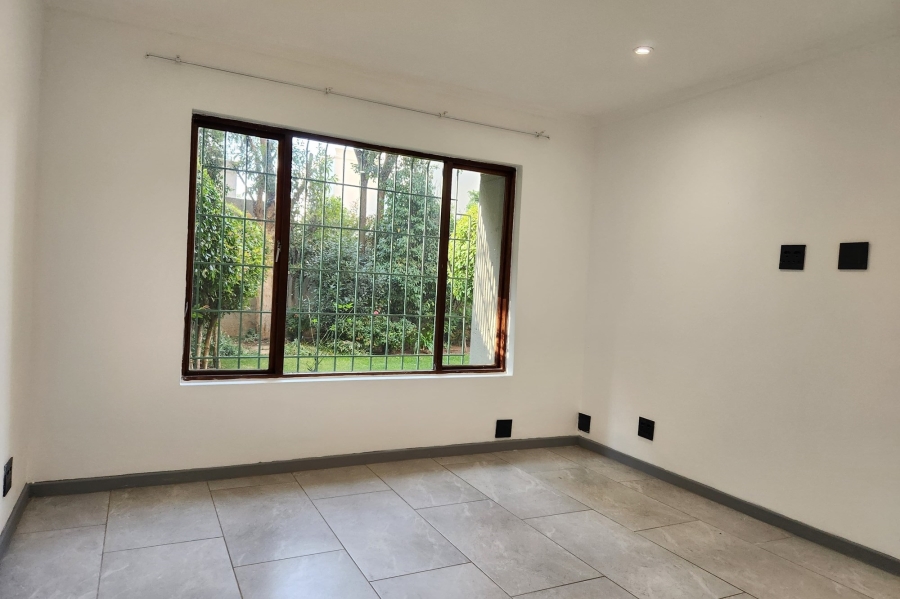 3 Bedroom Property for Sale in Strathavon Gauteng