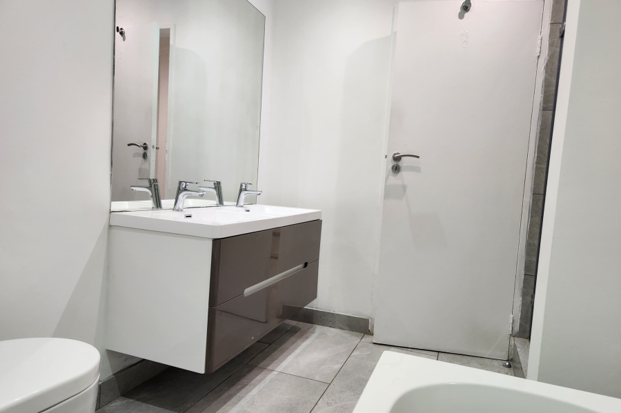 3 Bedroom Property for Sale in Strathavon Gauteng
