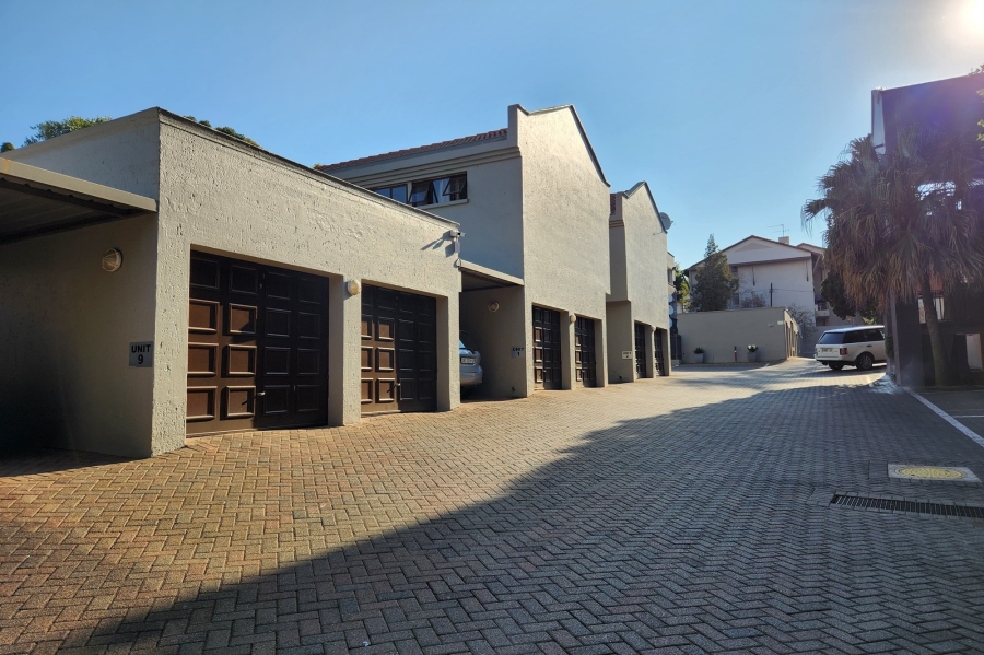 3 Bedroom Property for Sale in Strathavon Gauteng