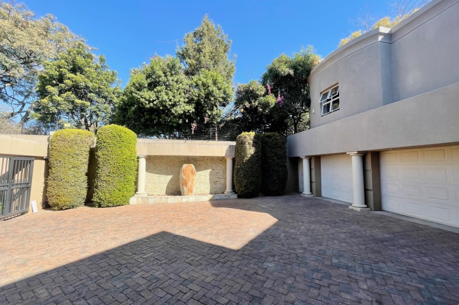 4 Bedroom Property for Sale in Atholl Gauteng