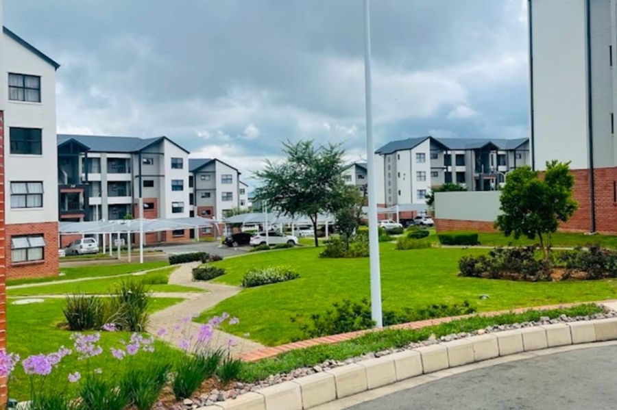 To Let 2 Bedroom Property for Rent in North Riding Gauteng