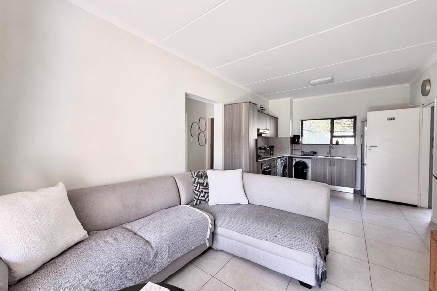 To Let 2 Bedroom Property for Rent in North Riding Gauteng