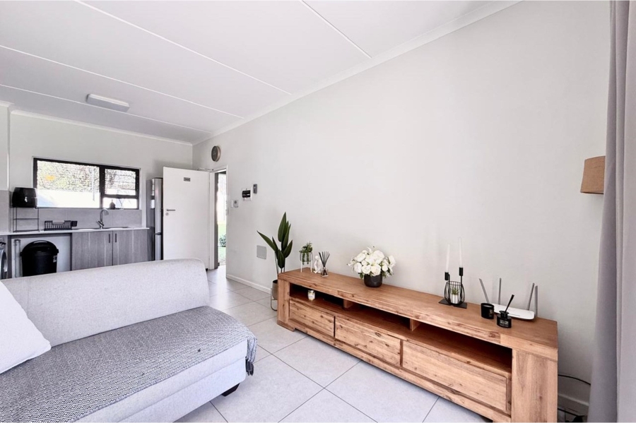 To Let 2 Bedroom Property for Rent in North Riding Gauteng