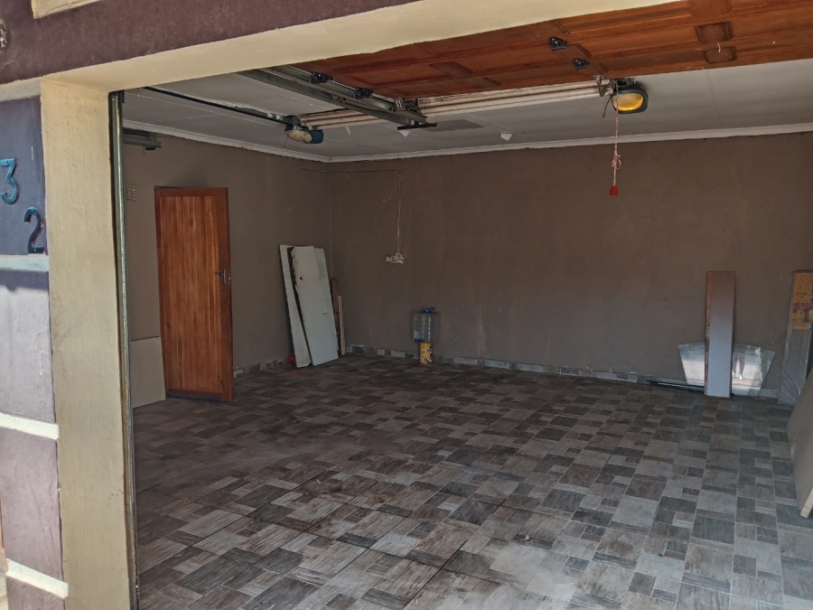 3 Bedroom Property for Sale in Mindalore Gauteng