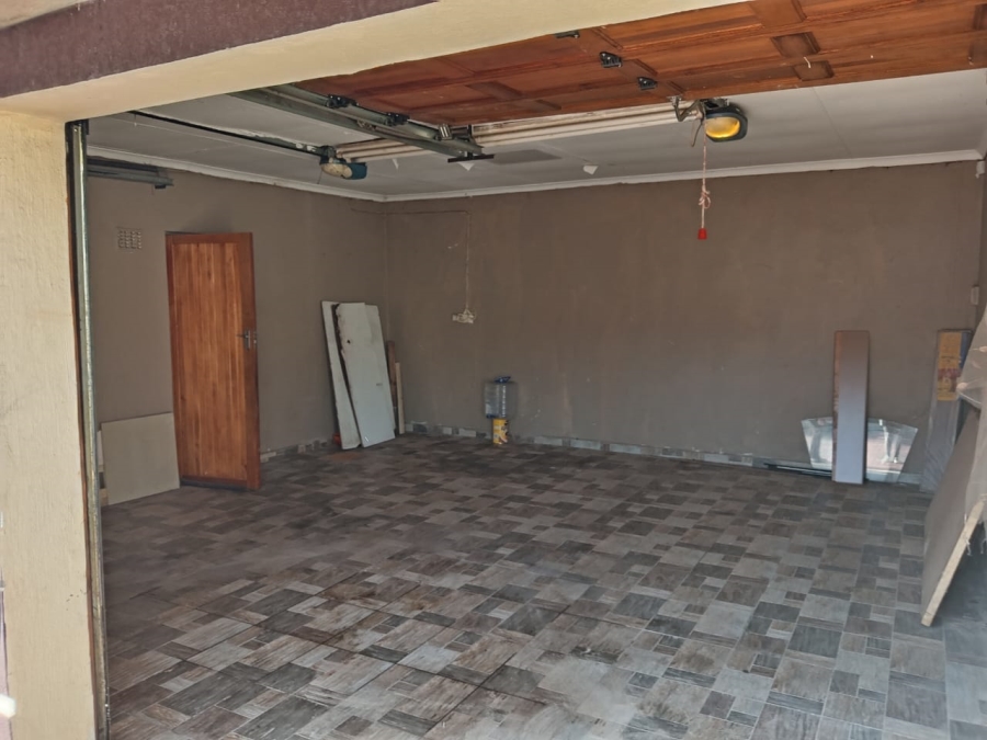 3 Bedroom Property for Sale in Mindalore Gauteng