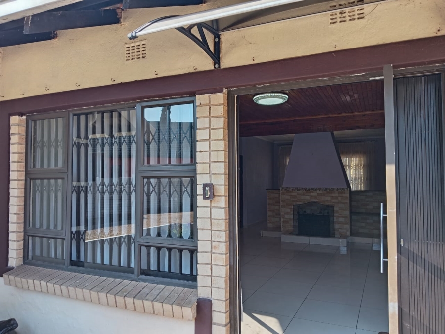 3 Bedroom Property for Sale in Mindalore Gauteng