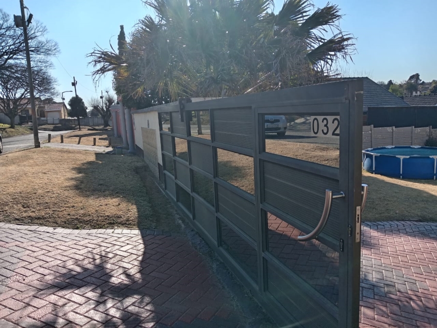 3 Bedroom Property for Sale in Mindalore Gauteng
