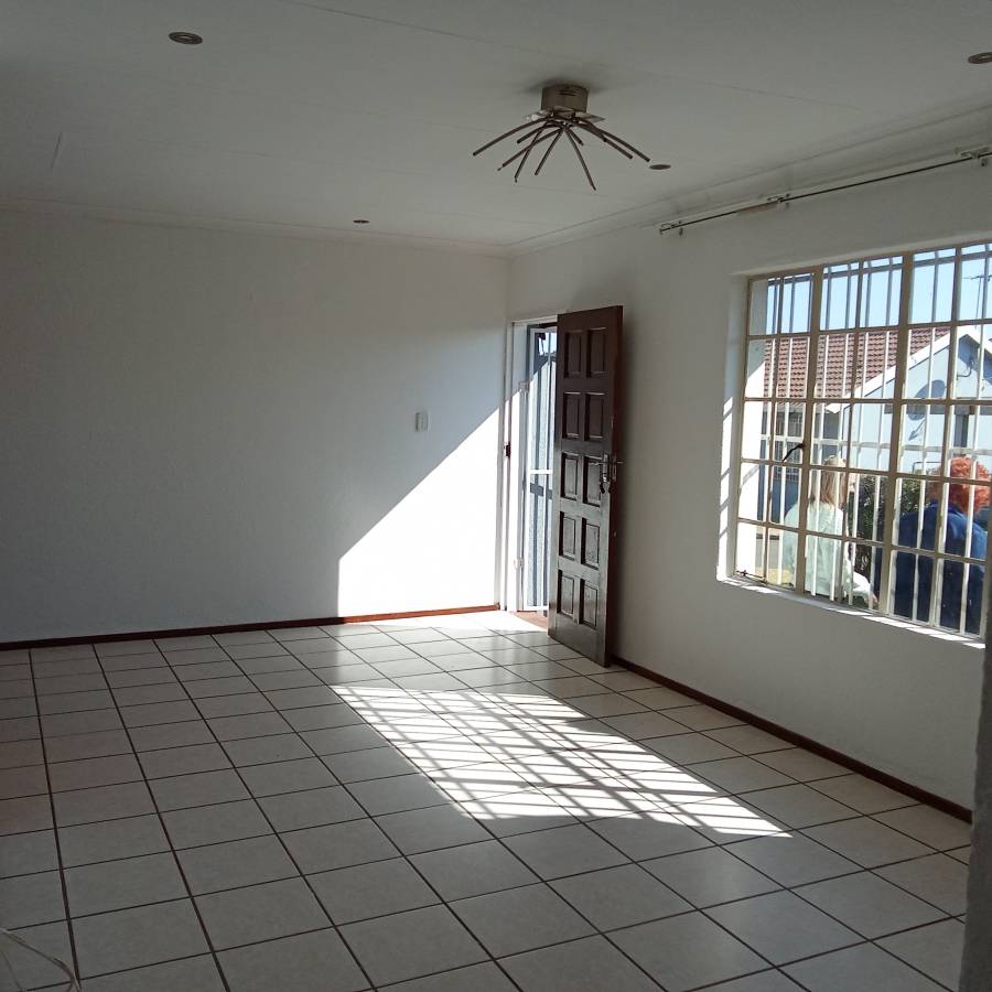 3 Bedroom Property for Sale in Roodepoort West Gauteng
