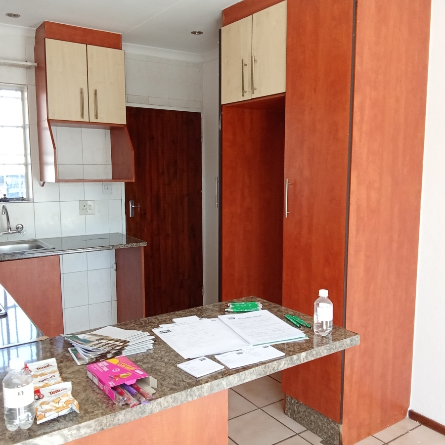 3 Bedroom Property for Sale in Roodepoort West Gauteng
