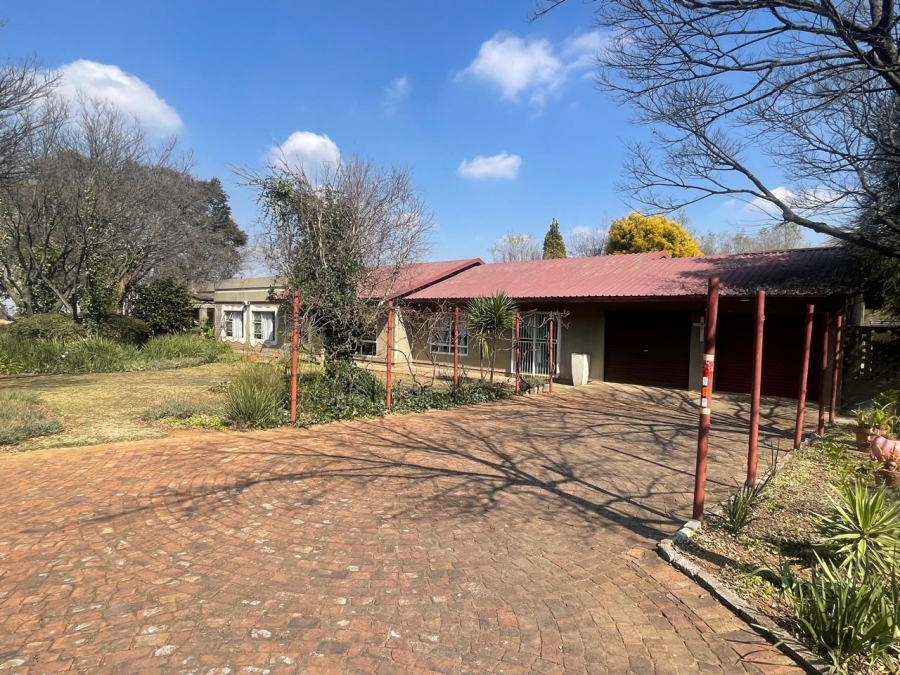 4 Bedroom Property for Sale in Drumblade A H Gauteng