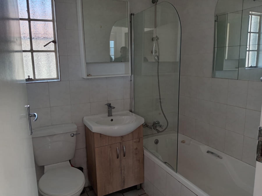 3 Bedroom Property for Sale in Roodepoort West Gauteng