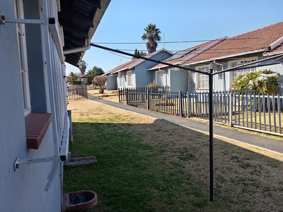3 Bedroom Property for Sale in Roodepoort West Gauteng