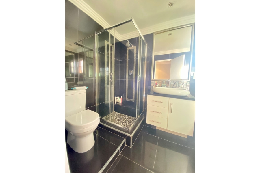 1 Bedroom Property for Sale in Morningside Hills Gauteng