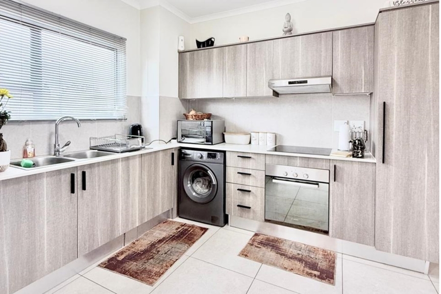 2 Bedroom Property for Sale in North Riding Gauteng