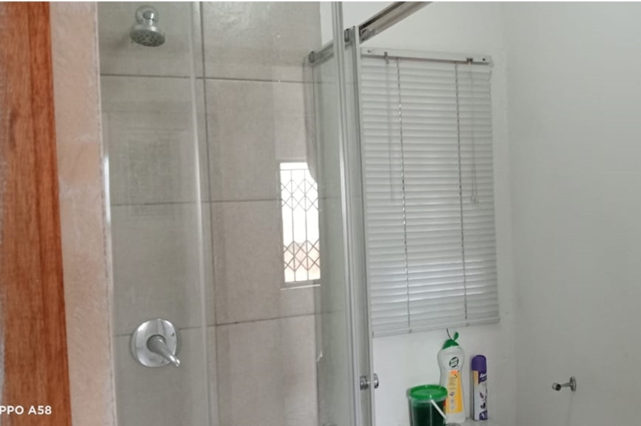 To Let 2 Bedroom Property for Rent in Witfield Gauteng