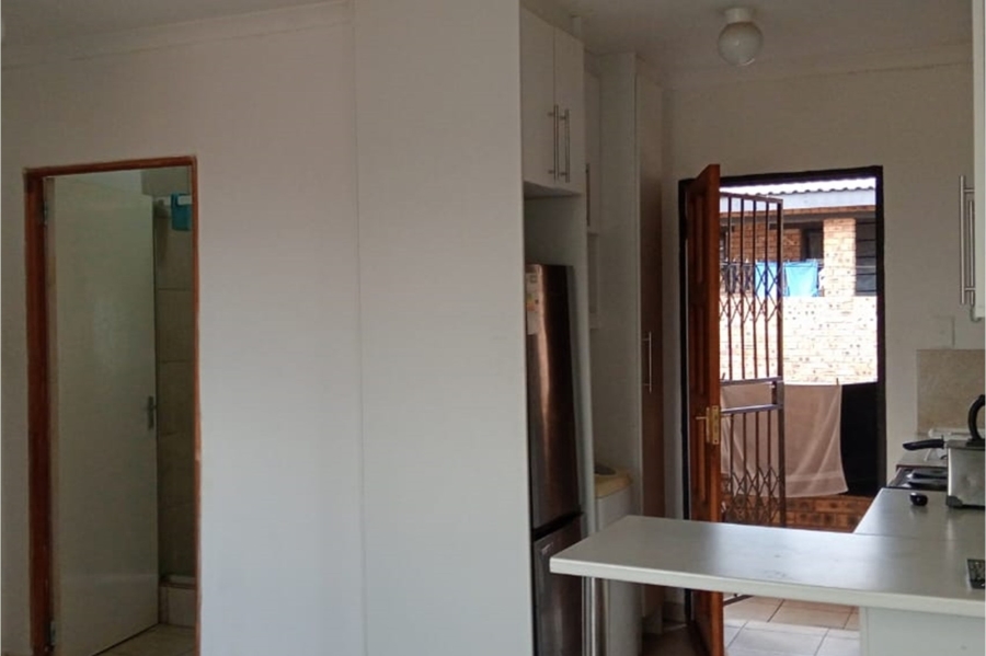 To Let 2 Bedroom Property for Rent in Witfield Gauteng