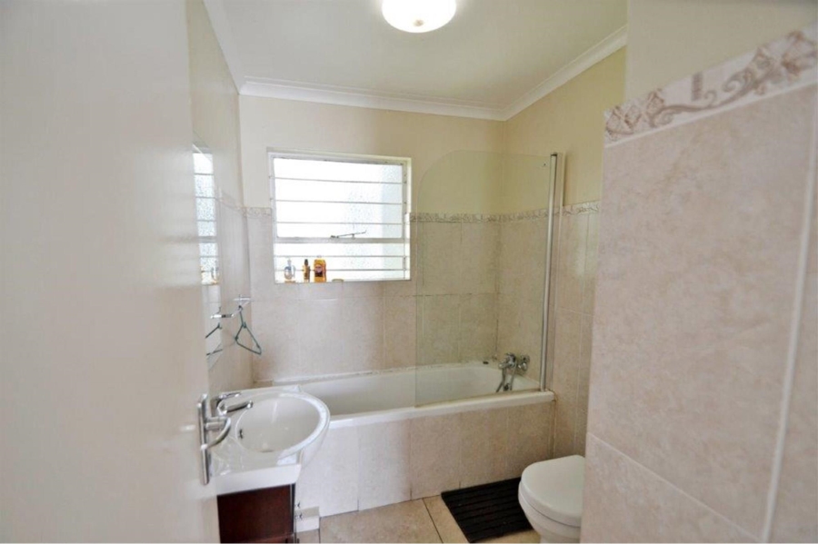 To Let 3 Bedroom Property for Rent in Morningside Gauteng