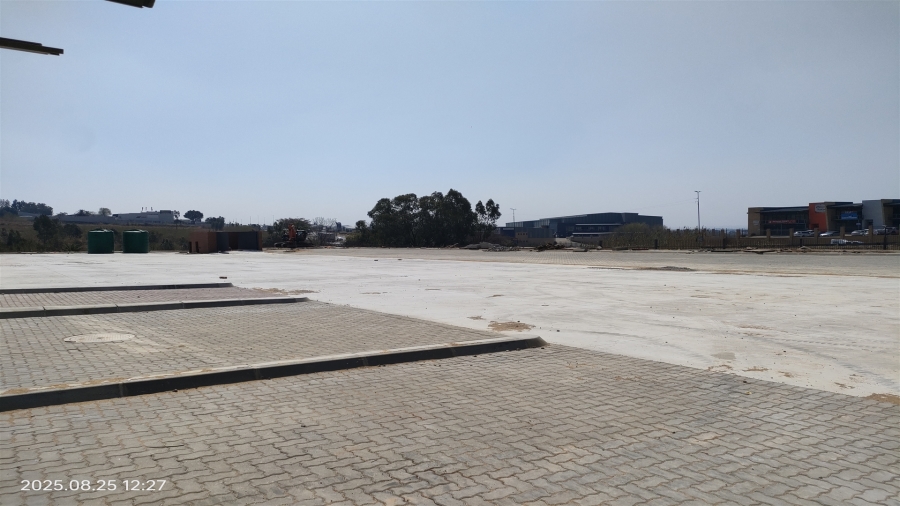 To Let commercial Property for Rent in North Riding Gauteng
