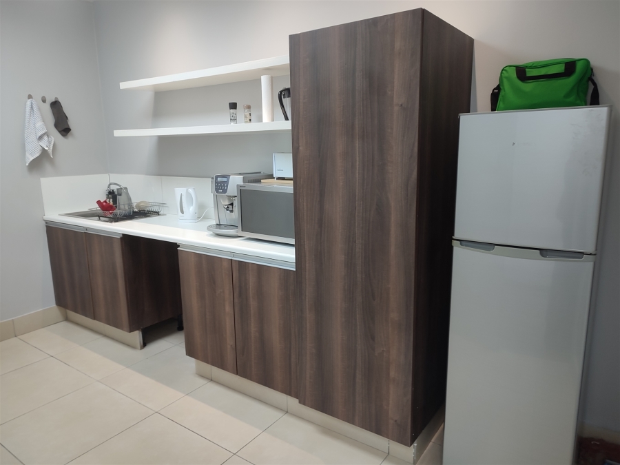 To Let commercial Property for Rent in Hyde Park Gauteng
