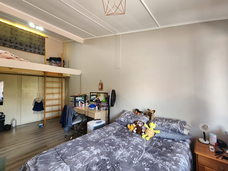 2 Bedroom Property for Sale in Three Rivers Gauteng