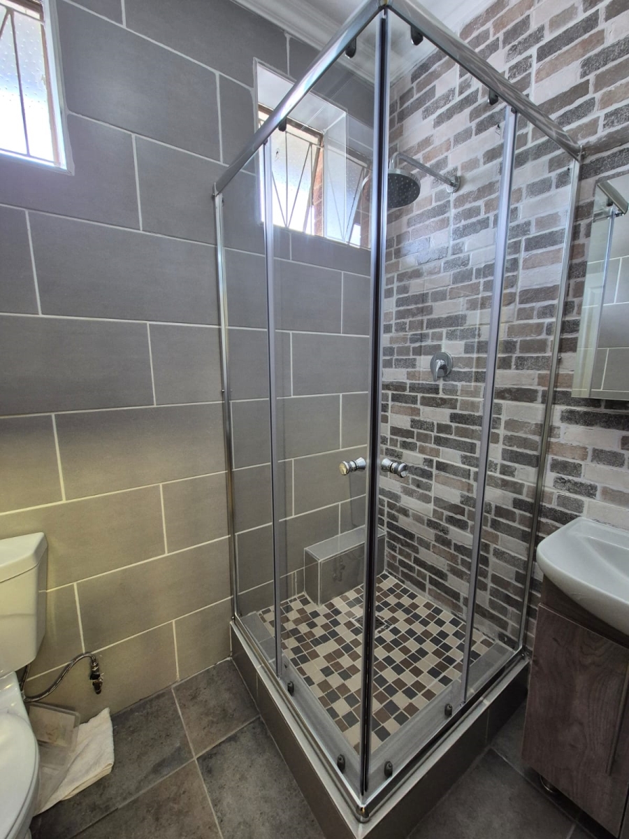 2 Bedroom Property for Sale in Three Rivers Gauteng