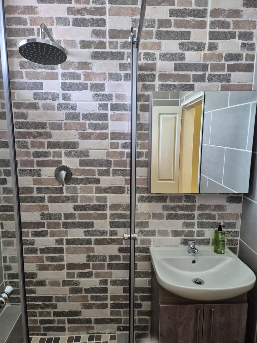 2 Bedroom Property for Sale in Three Rivers Gauteng