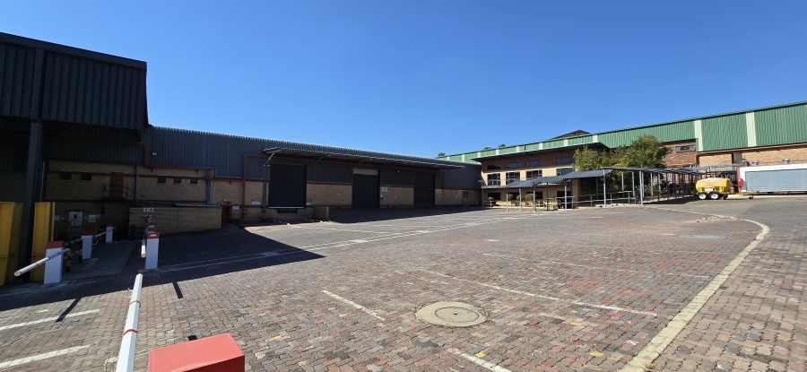 To Let commercial Property for Rent in North Riding Gauteng