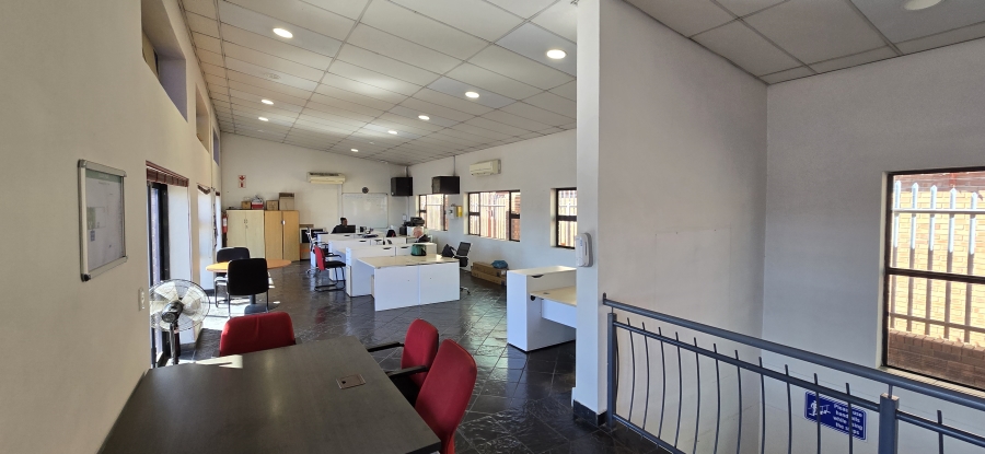 To Let commercial Property for Rent in North Riding Gauteng