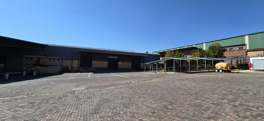 To Let commercial Property for Rent in North Riding Gauteng