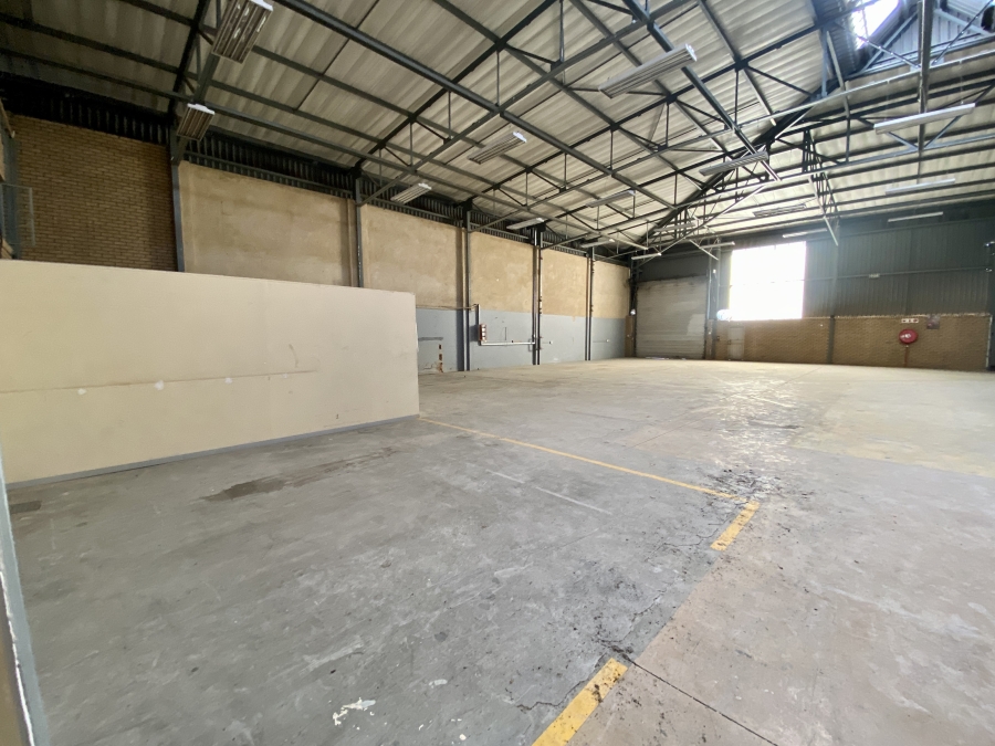 To Let commercial Property for Rent in Randjespark Gauteng