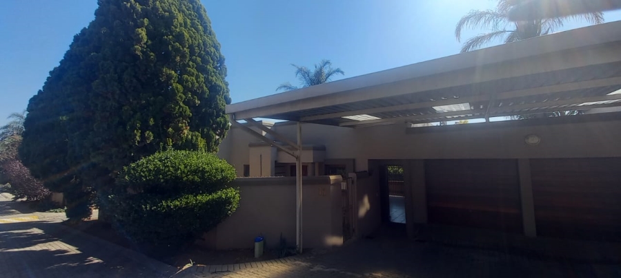 2 Bedroom Property for Sale in Marais Steyn Park Gauteng