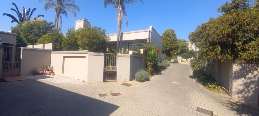 2 Bedroom Property for Sale in Marais Steyn Park Gauteng